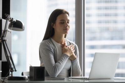 Como perdoar os outros no local de trabalho